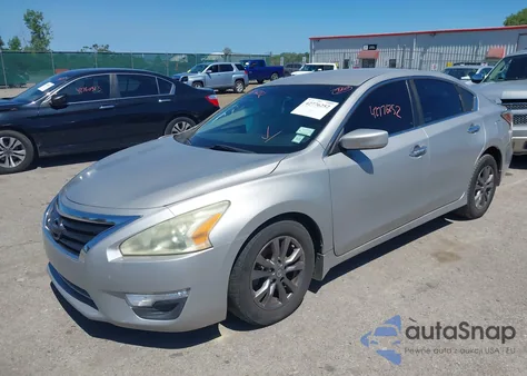 2015 Nissan Altima 2.5 S из США, поврежденный, VIN 1N4AL3AP7FN399158